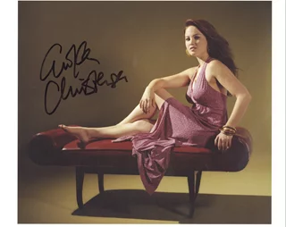 Erika Christensen autograph