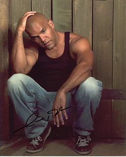 Amaury Nolasco autograph