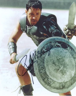 Russell Crowe autograph