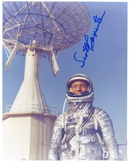 Scott Carpenter autograph