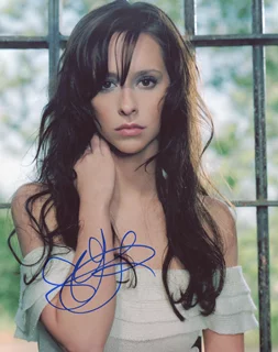 Jennifer Love Hewitt autograph