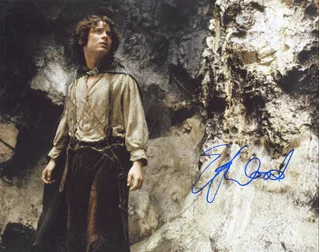 Elijah Wood autograph