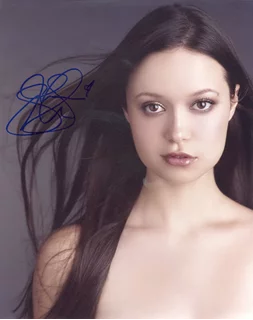 Summer Glau autograph
