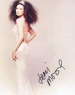 Demi Moore autograph