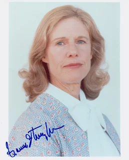 Frances Sternhagen autograph