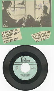 The Silkie autograph