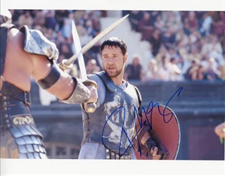 Russell Crowe autograph
