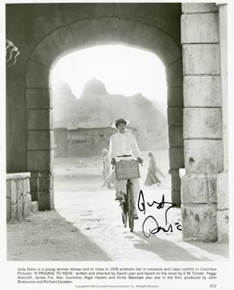 Judy Davis autograph