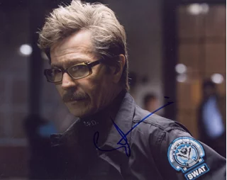 Gary Oldman autograph