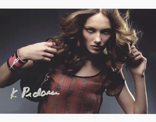 Karmen Pedaru autograph