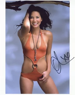 Olivia Munn autograph