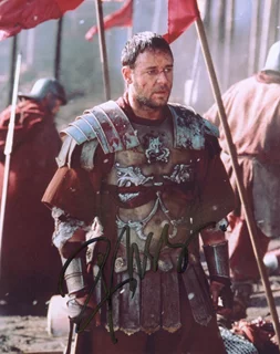 Russell Crowe autograph