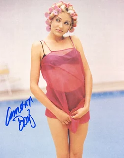 Cameron Diaz autograph