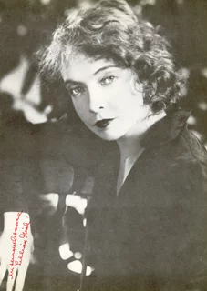 Lillian Gish autograph