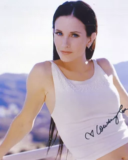 Courteney Cox autograph