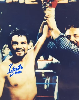 Roberto Duran autograph