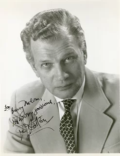 Joseph Cotton autograph