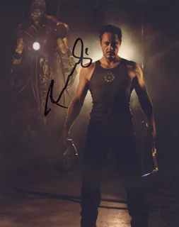 Robert Downey, Jr. autograph