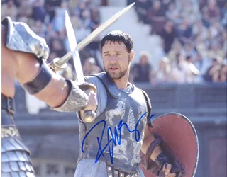 Russell Crowe autograph