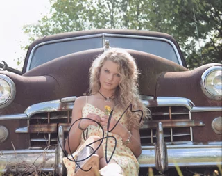 Taylor Swift autograph