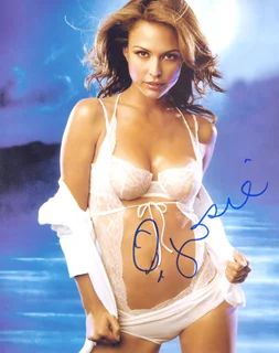 Josie Maran autograph