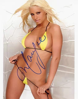 Maryse autograph