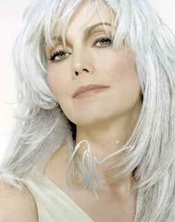 Emmylou Harris autograph