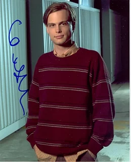 Matthew Gray Gubler autograph