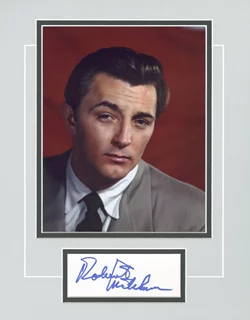 Robert Mitchum autograph