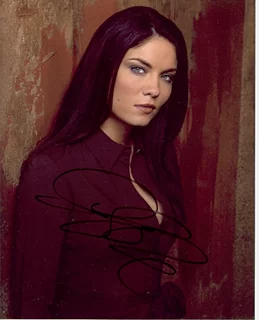 Jodi Lyn O'Keefe autograph