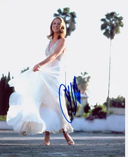 Christina Applegate autograph