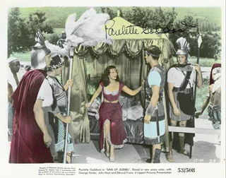 Paulette Goddard autograph
