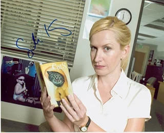 Angela Kinsey autograph