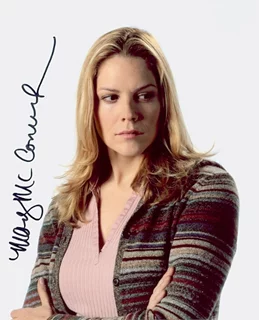 Mary McCormack autograph
