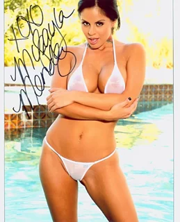Mikayla Mendez autograph