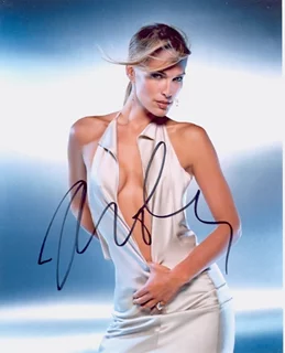 Molly Sims autograph