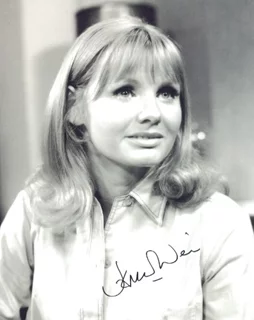 Jennie Linden autograph