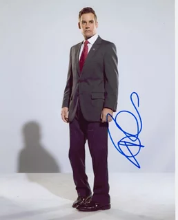 Adrian Pasdar autograph
