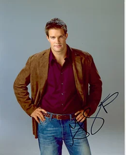 Geoff Stults autograph