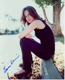 Elizabeth Reaser autograph