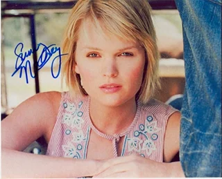 Sunny Mabrey autograph