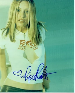 Piper Perabo autograph