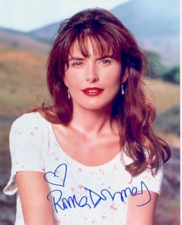 Roma Downey autograph