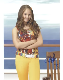 Debby Ryan autograph