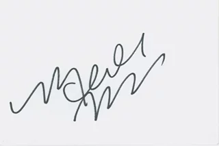 Mercedes McNab autograph