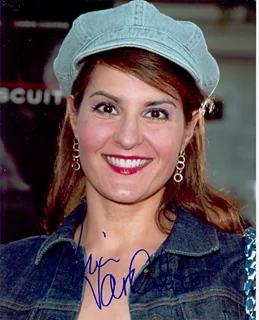 Nia Vardalos autograph