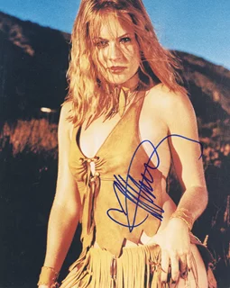 Melissa Joan Hart autograph