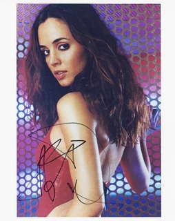 Eliza Dushku autograph
