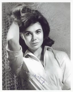 Giorgia Moll autograph