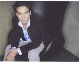 Johnny Galecki autograph